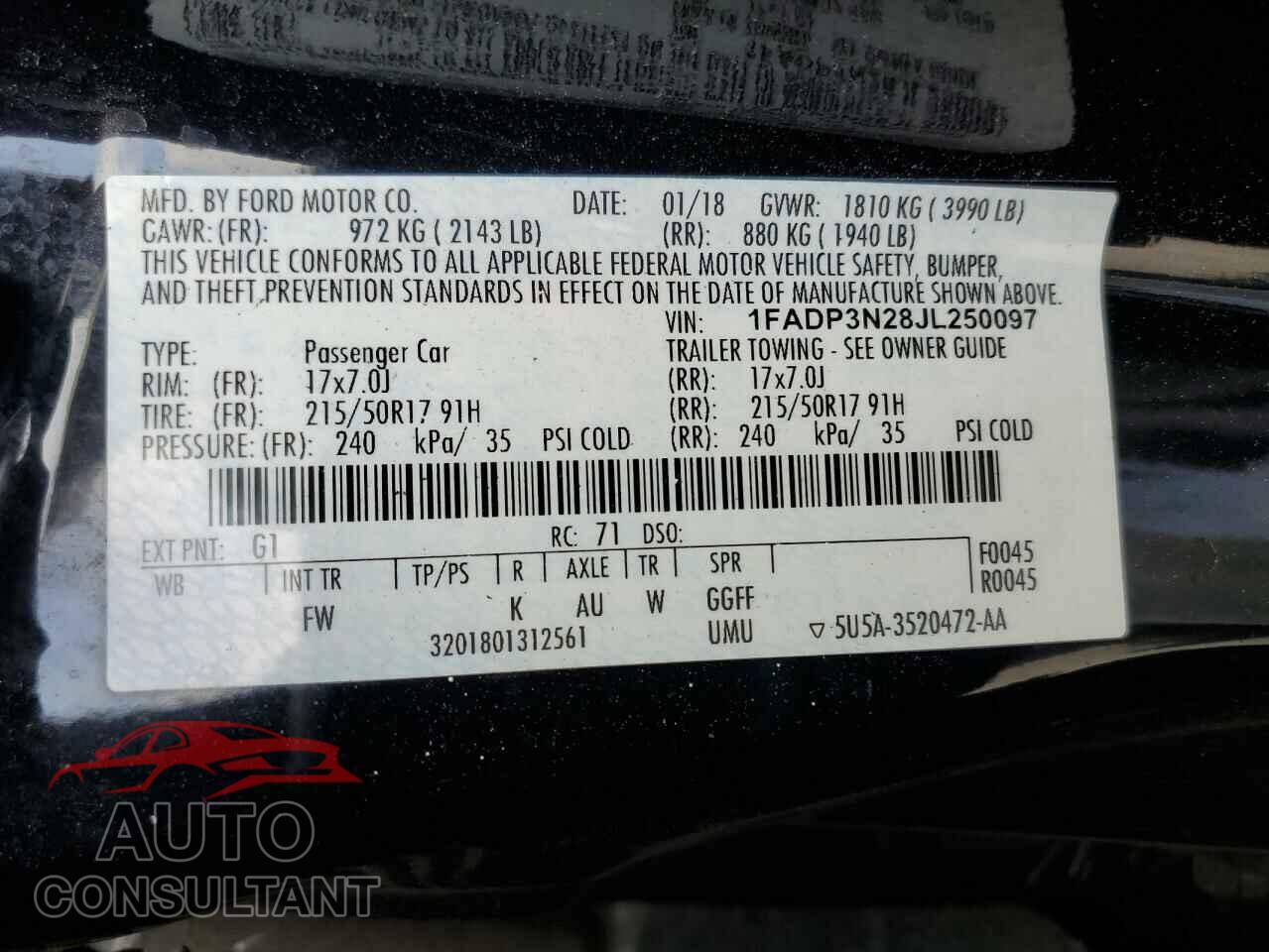 FORD FOCUS 2018 - 1FADP3N28JL250097