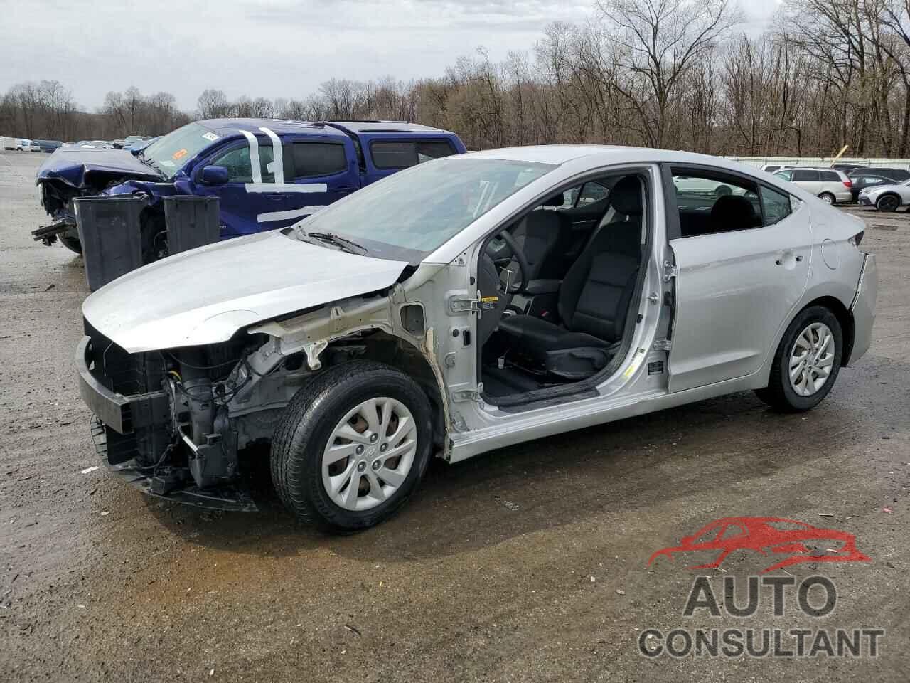 HYUNDAI ELANTRA 2018 - 5NPD74LF0JH385861