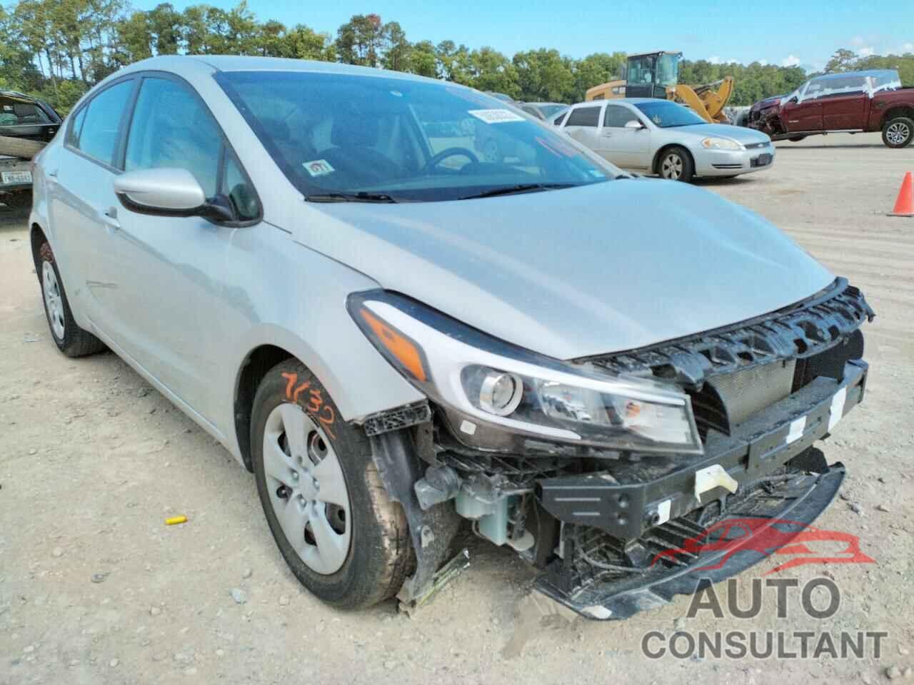 KIA FORTE 2018 - 3KPFK4A74JE188036