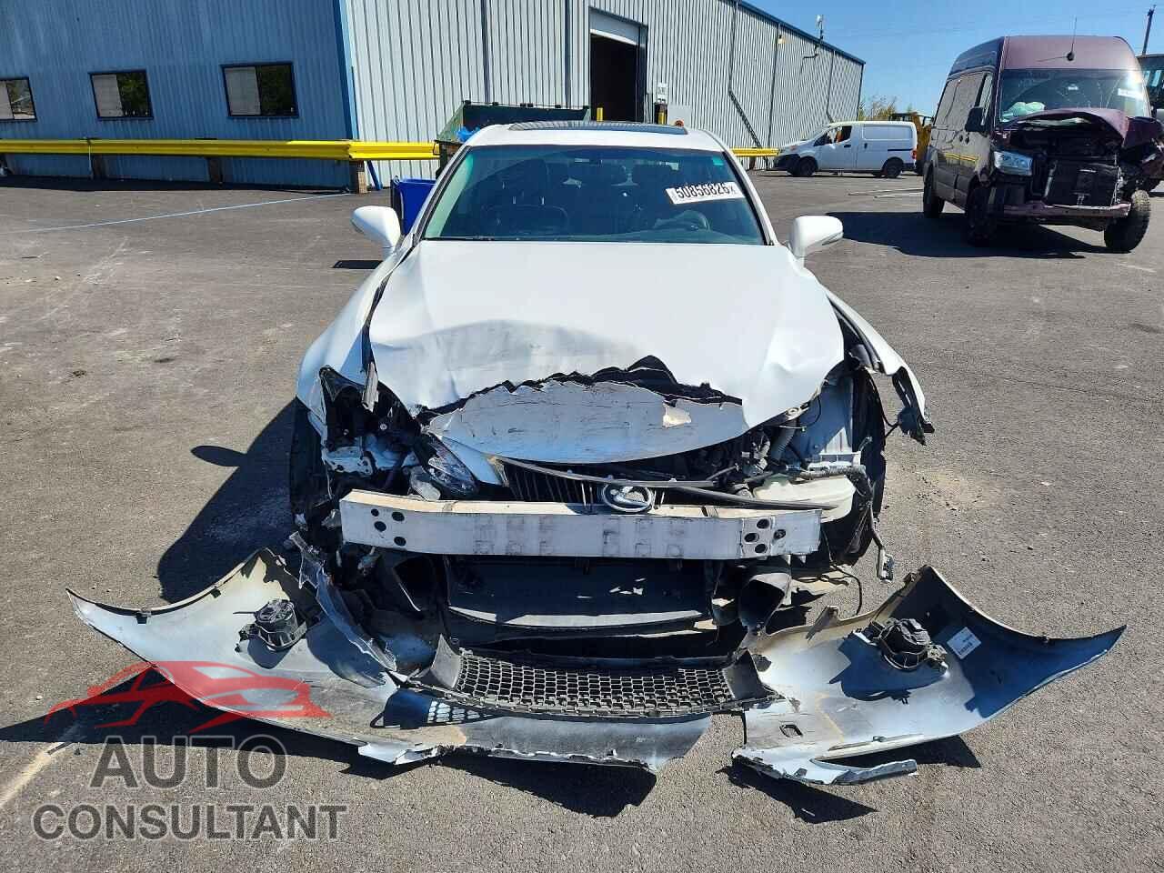 LEXUS IS 2011 - JTHBF5C29B5132518