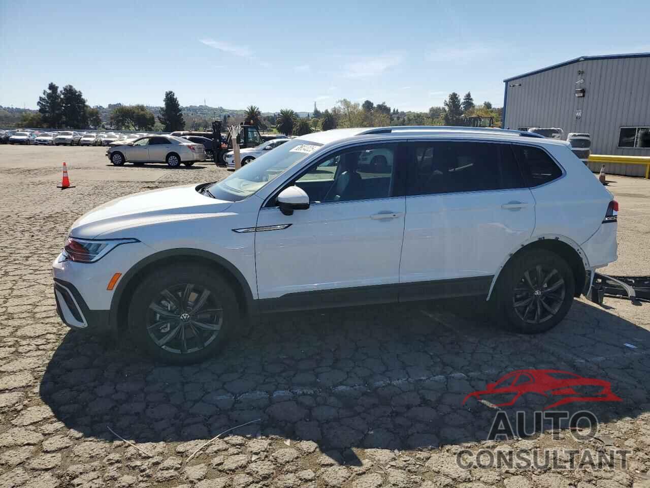 VOLKSWAGEN TIGUAN 2024 - 3VV3B7AX7RM093378