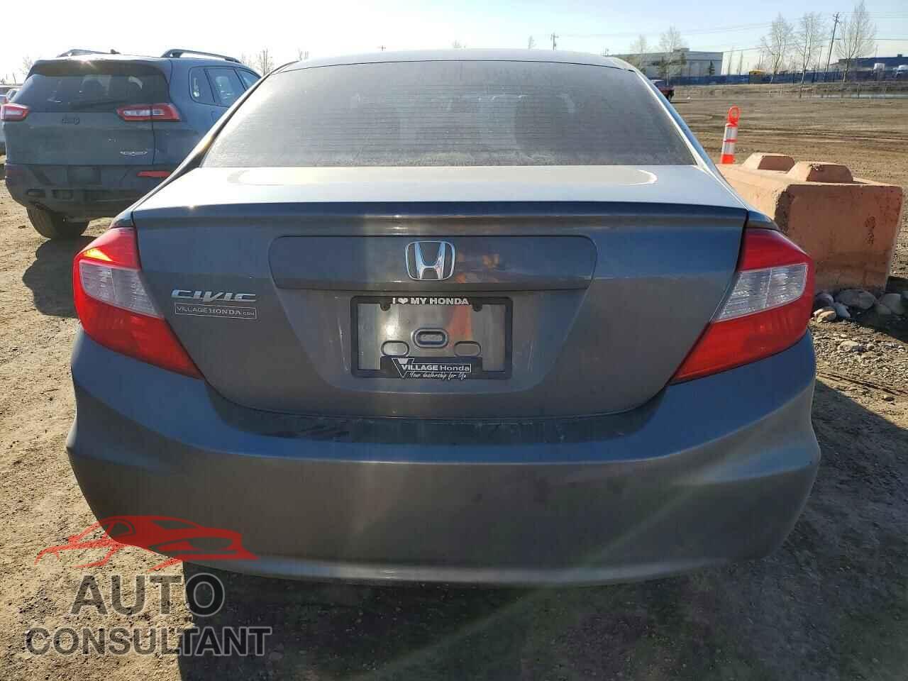 HONDA CIVIC 2012 - 2HGFB2F40CH113443