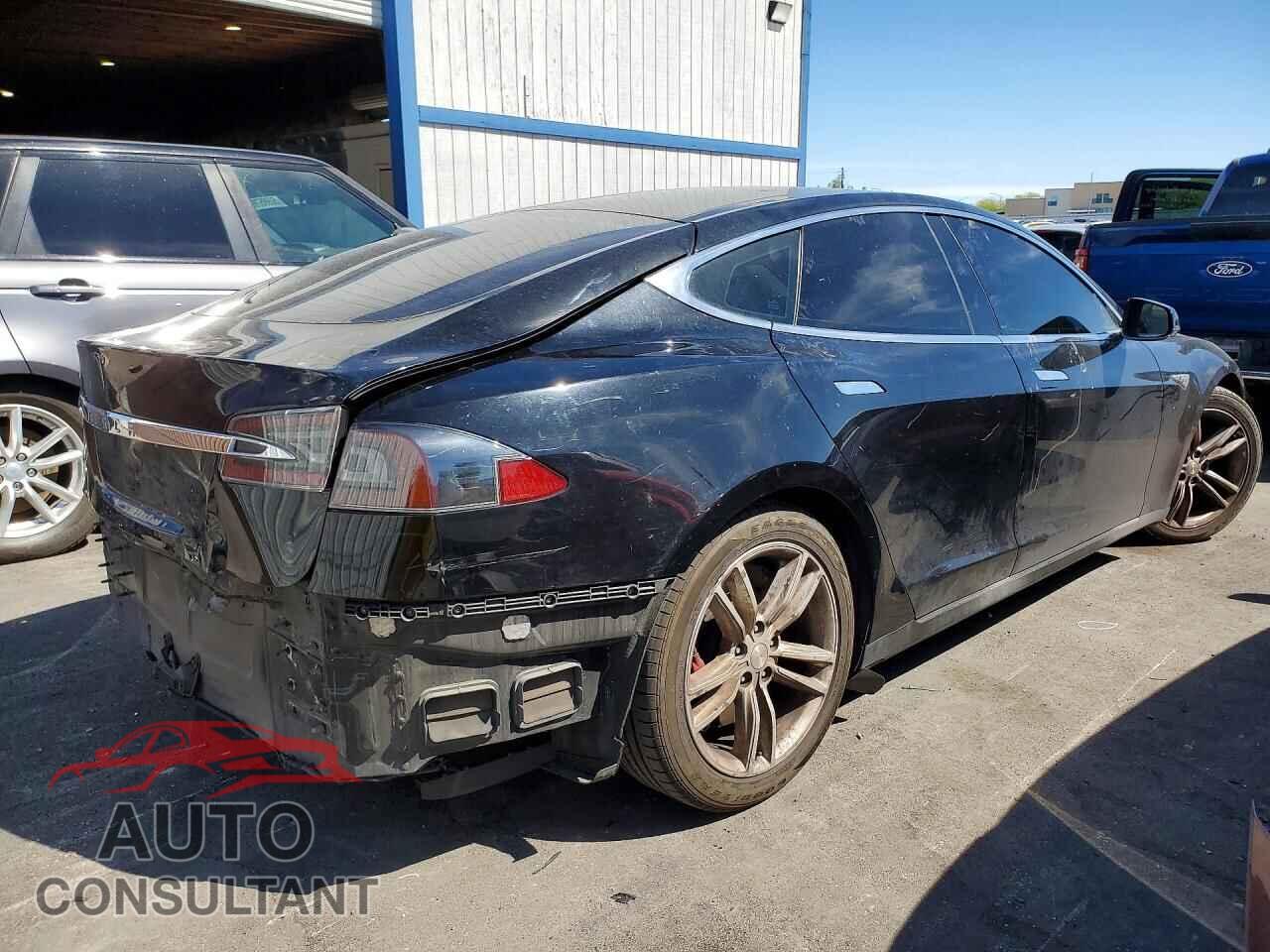 TESLA MODEL S 2013 - 5YJSA1CG8DFP06385