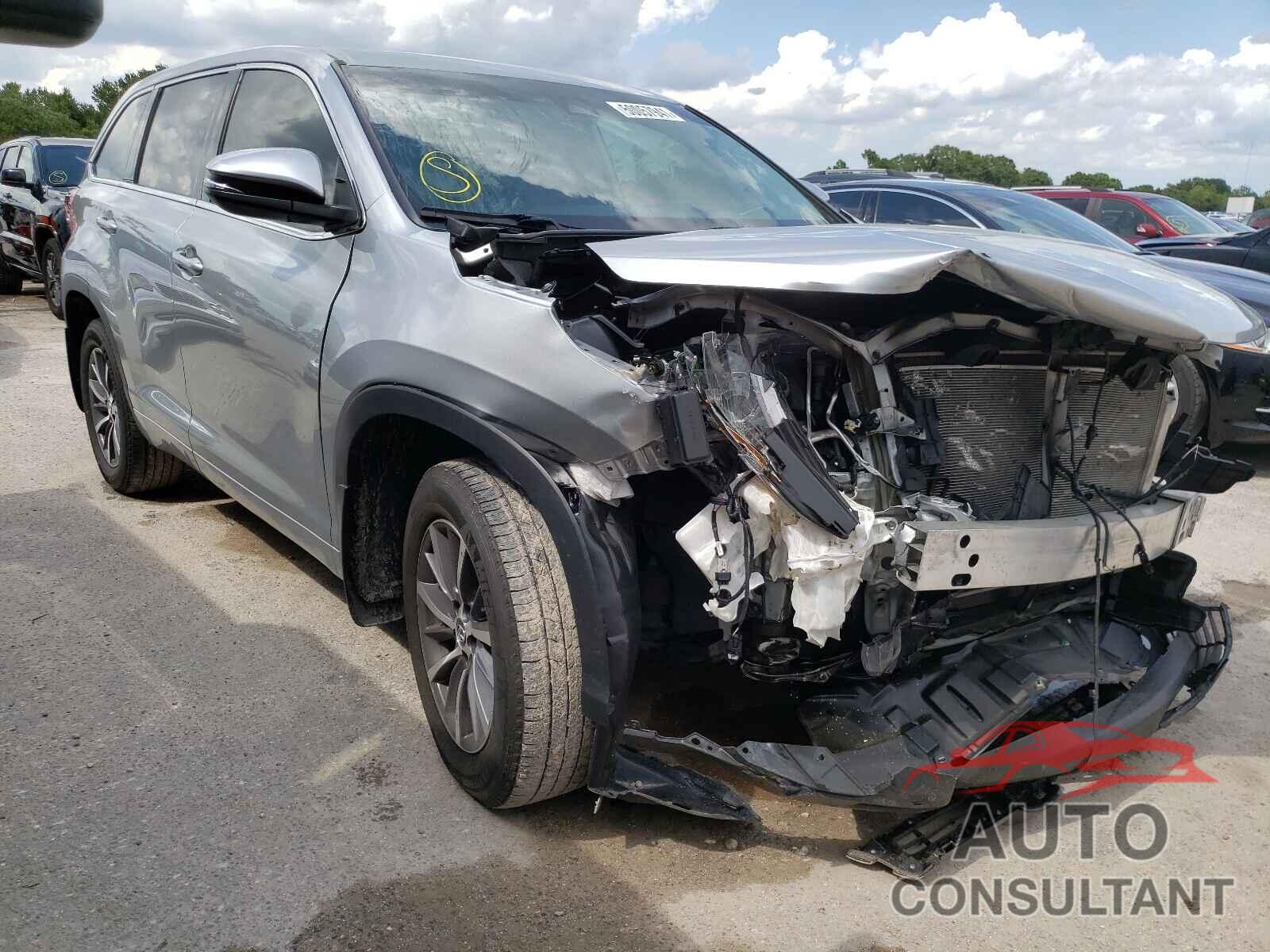 TOYOTA HIGHLANDER 2018 - 5TDJZRFH6JS537126