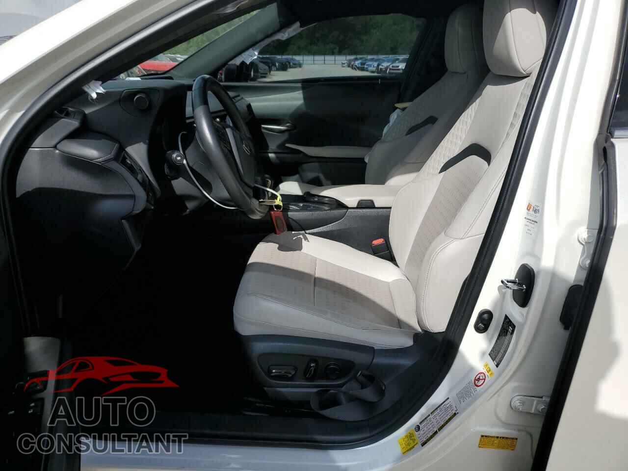 LEXUS UX 200 2019 - JTHY3JBH5K2016803