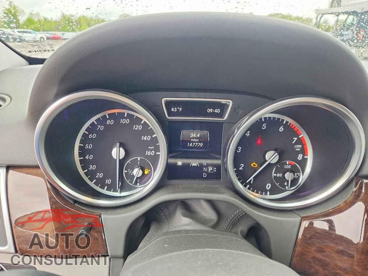 MERCEDES-BENZ M-CLASS 2013 - 4JGDA5HB2DA117155