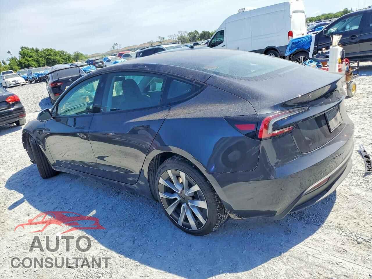 TESLA MODEL 3 2025 - 5YJ3E1EA8SF051322