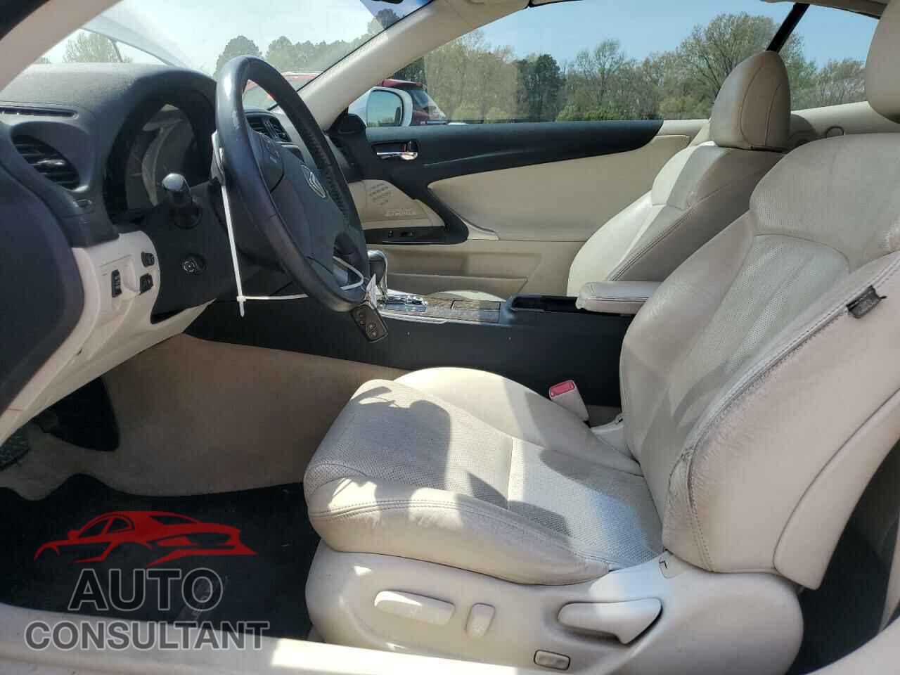 LEXUS IS 2010 - JTHFF2C25A2503528