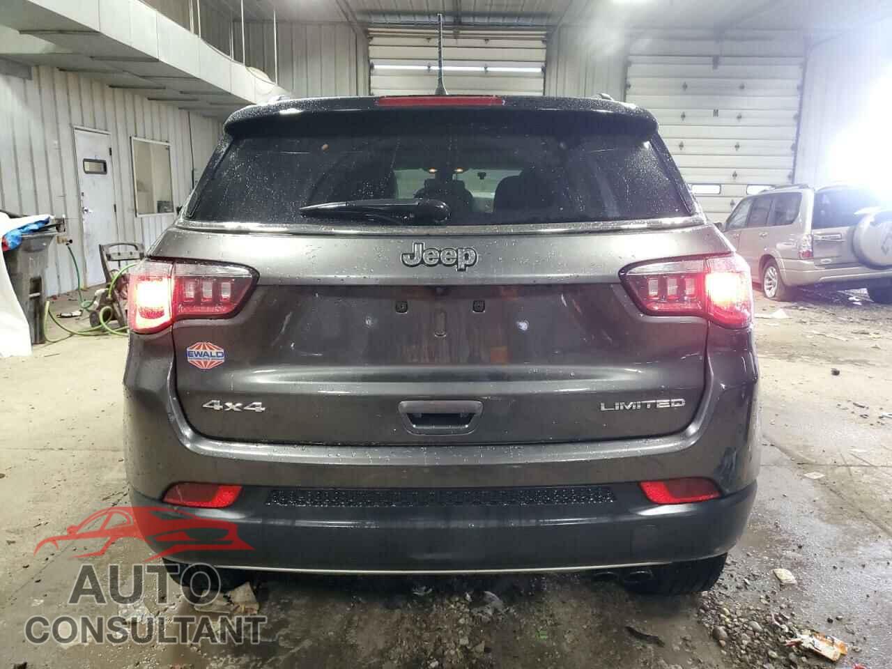JEEP COMPASS 2018 - 3C4NJDCB8JT454542