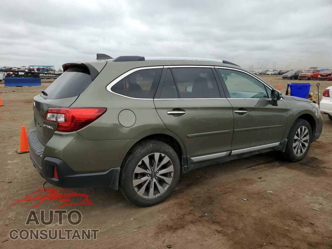 SUBARU OUTBACK 2018 - 4S4BSATC8J3365052