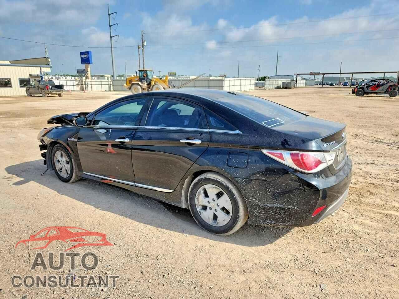 HYUNDAI SONATA 2012 - KMHEC4A43CA032960