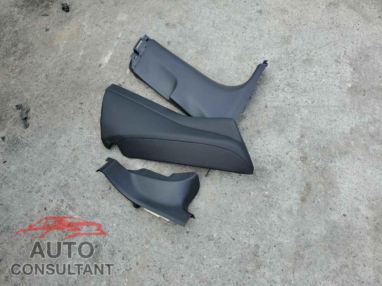 TESLA MODEL 3 2021 - 5YJ3E1EBXMF150364