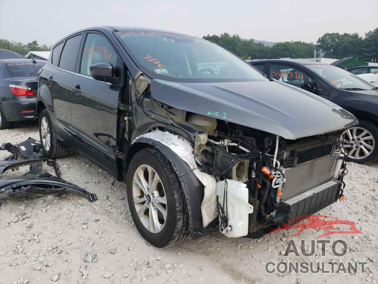 FORD ESCAPE 2017 - 1FMCU9GD9HUA44402