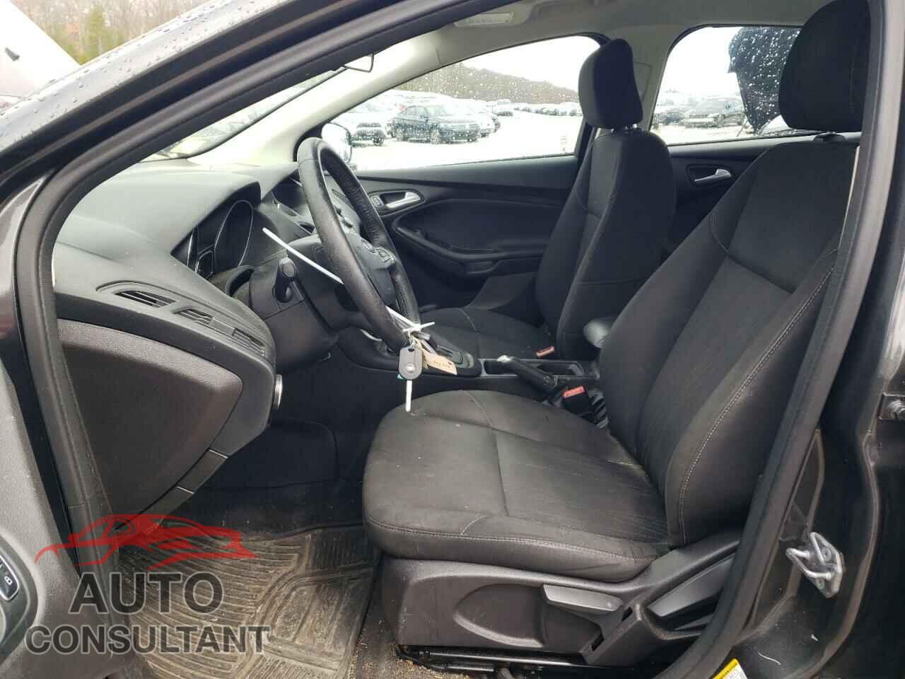 FORD FOCUS 2016 - 1FADP3F2XGL296327