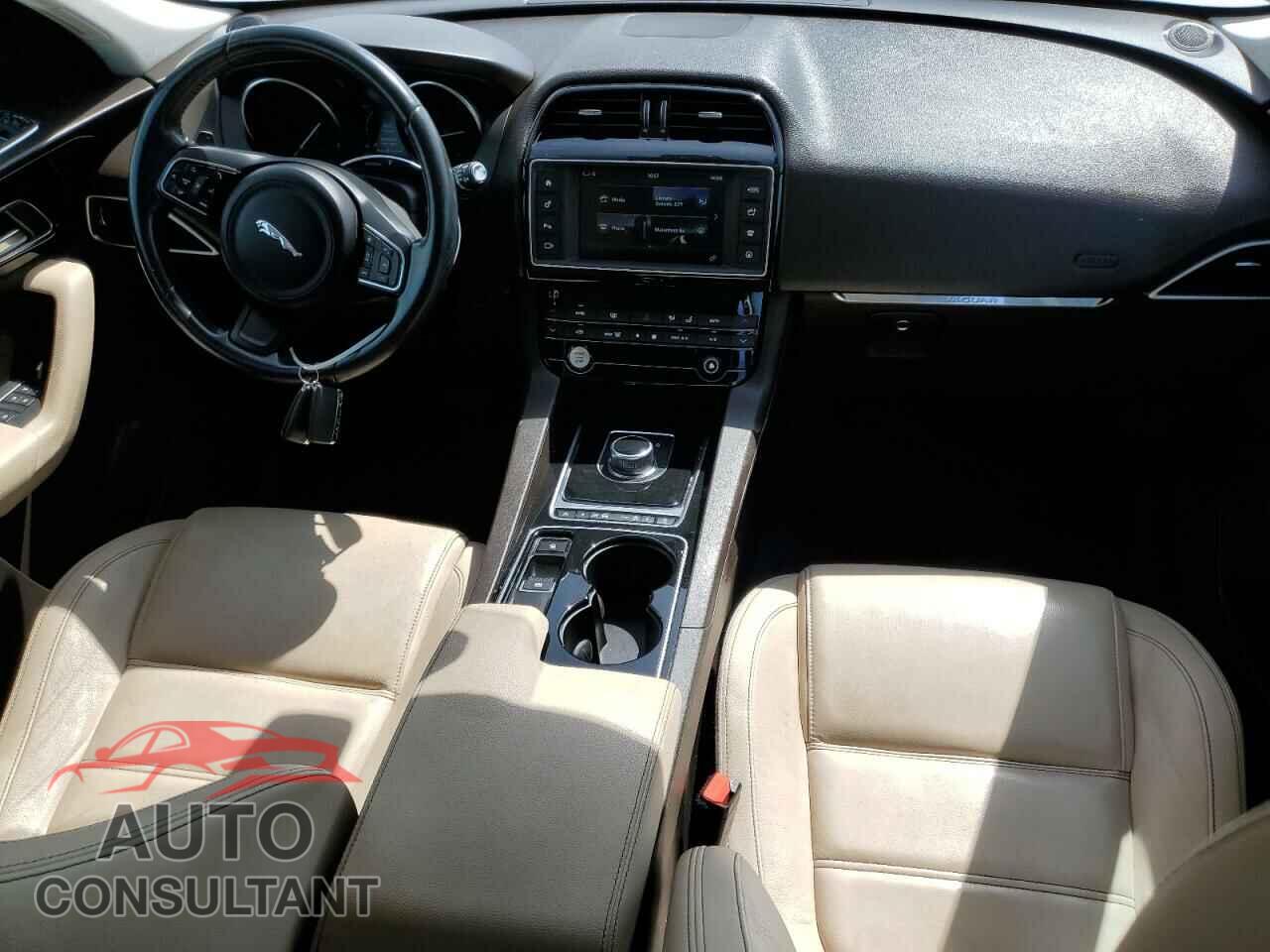 JAGUAR F-PACE 2017 - SADCK2BN7HA097008