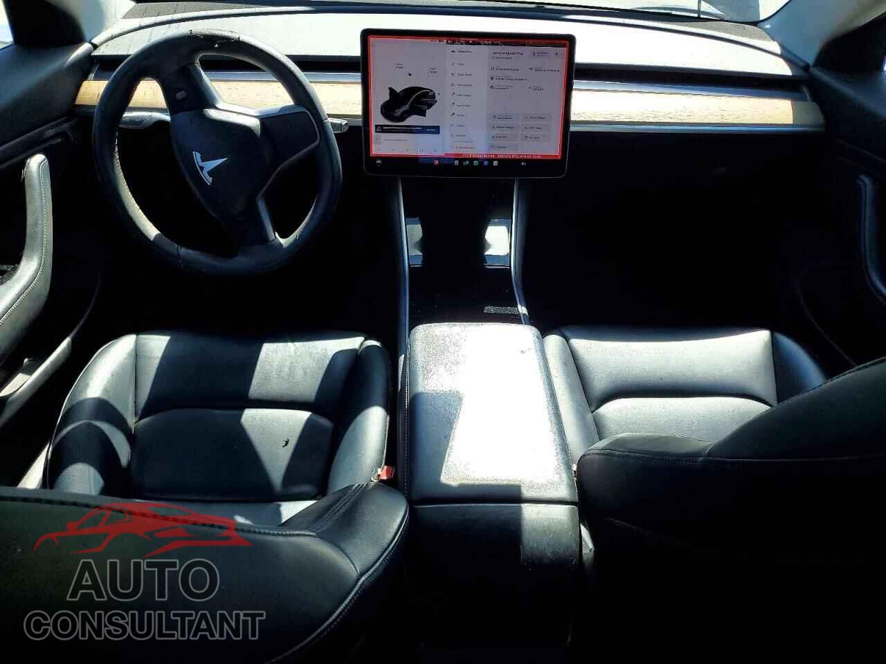 TESLA MODEL 3 2019 - 5YJ3E1EB0KF453196