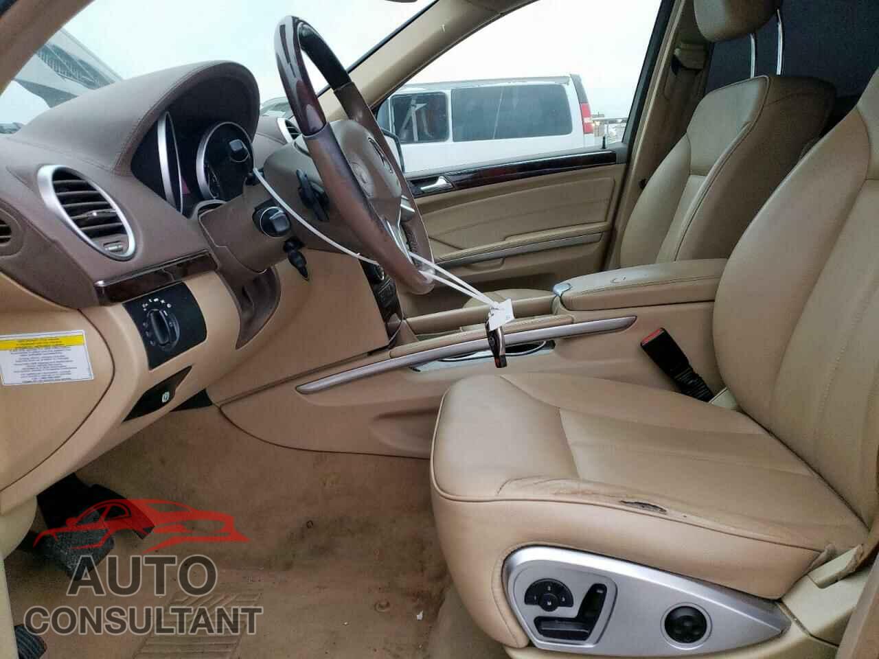 MERCEDES-BENZ GL-CLASS 2011 - 4JGBF7BE5BA650766