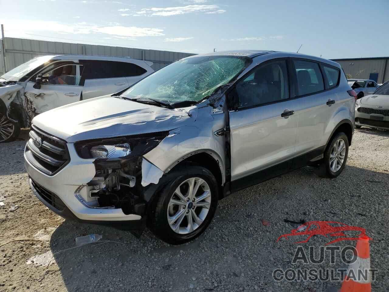 FORD ESCAPE 2019 - 1FMCU0F70KUA89646