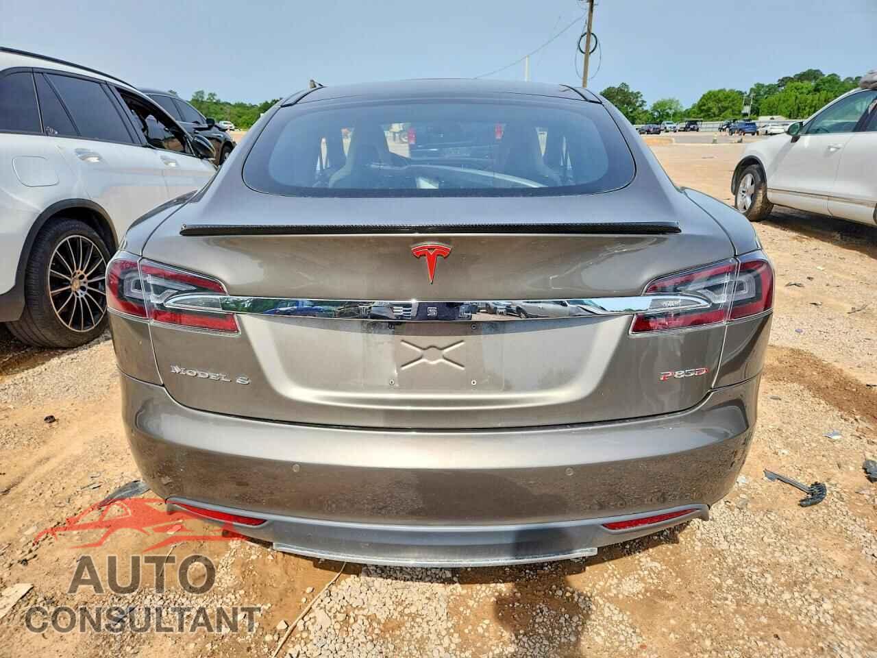 TESLA MODEL S 2015 - 5YJSA1H47FF089823