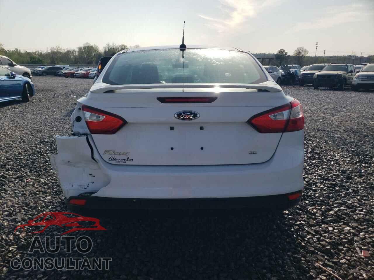 FORD FOCUS 2012 - 1FAHP3F27CL182474