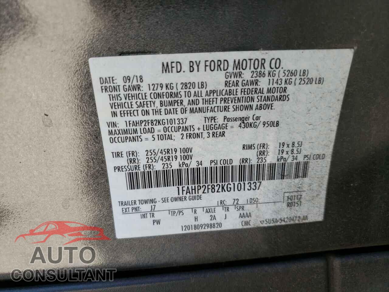 FORD TAURUS 2019 - 1FAHP2F82KG101337