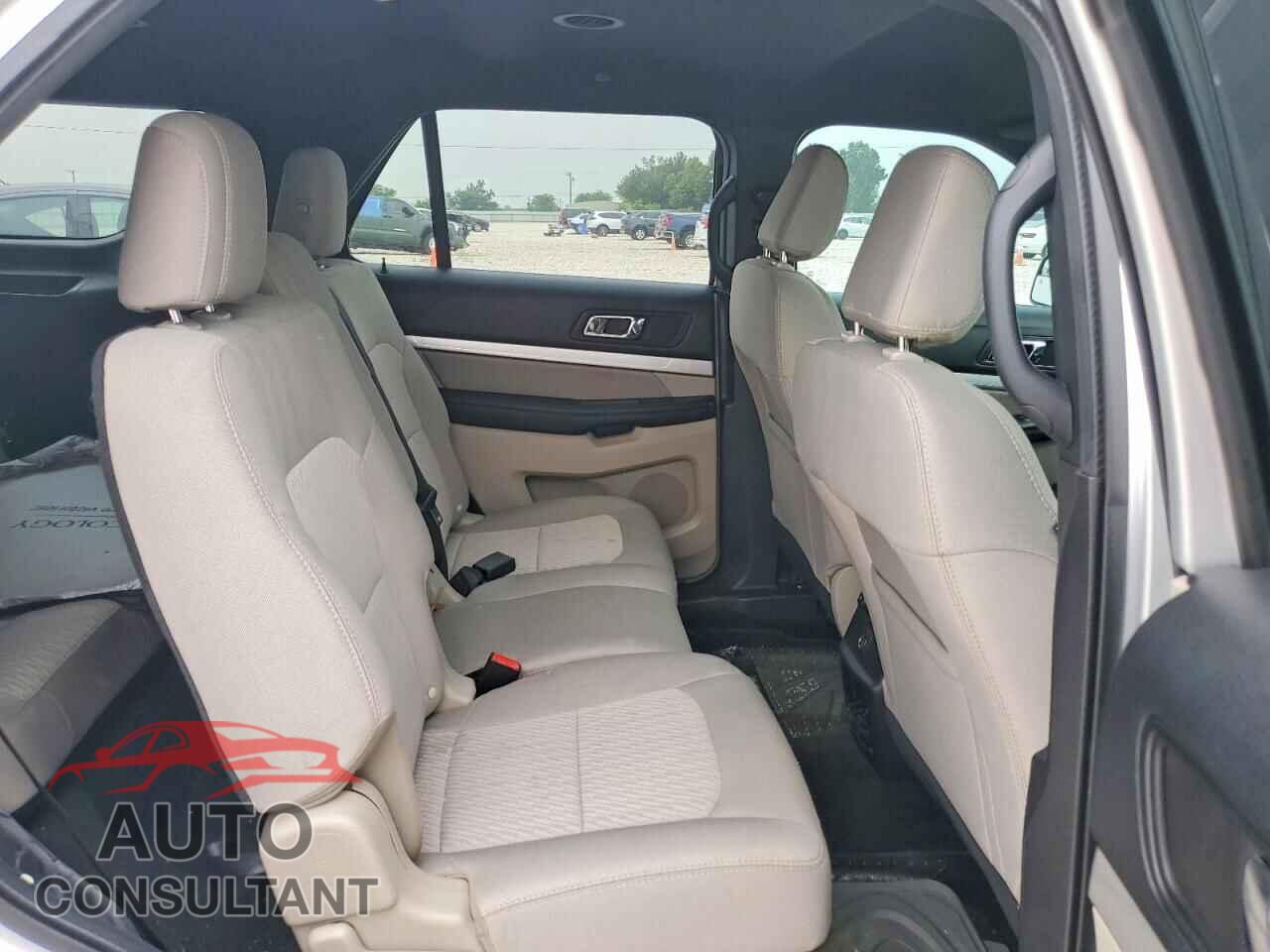FORD EXPLORER 2018 - 1FM5K7B81JGA79517