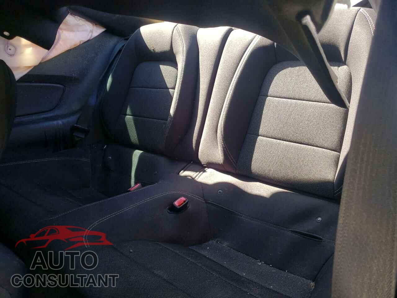 FORD MUSTANG 2016 - 1FA6P8AM5G5241139