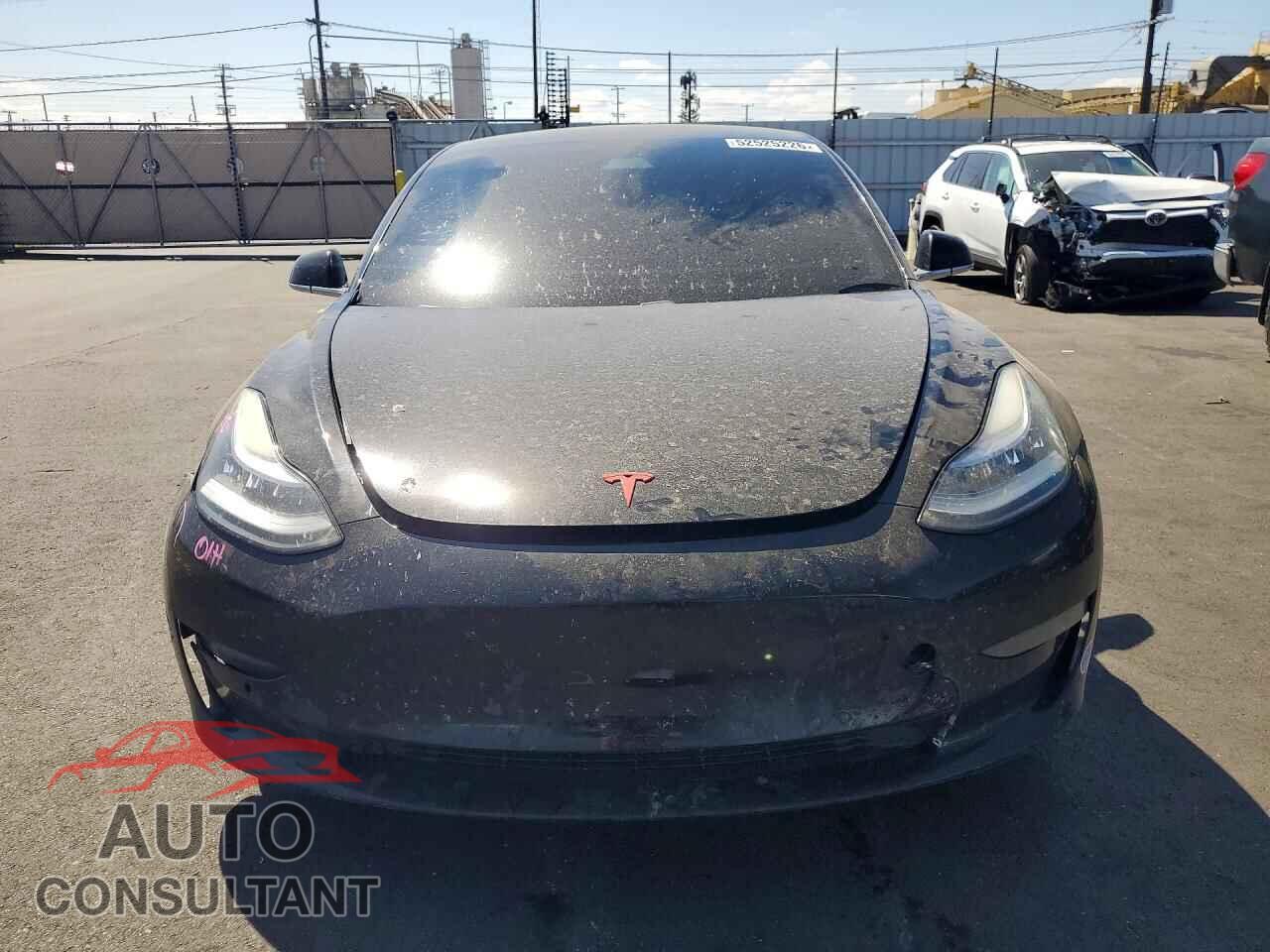 TESLA MODEL 3 2019 - 5YJ3E1EB4KF211995
