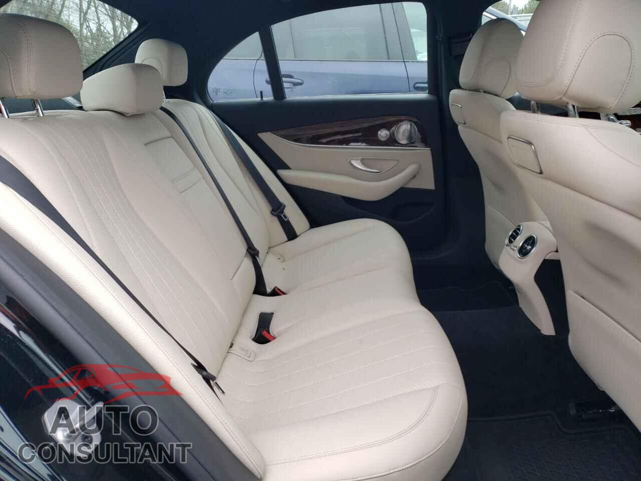 MERCEDES-BENZ E-CLASS 2019 - WDDZF4KB2KA588255