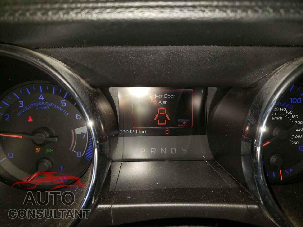 FORD MUSTANG 2016 - 1FA6P8TH5G5241271