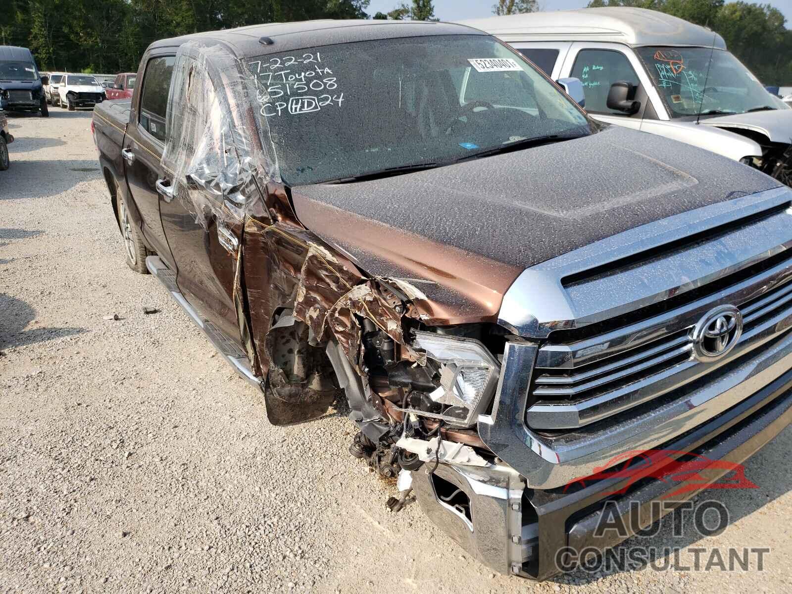 TOYOTA TUNDRA 2017 - 5TFAW5F18HX651508