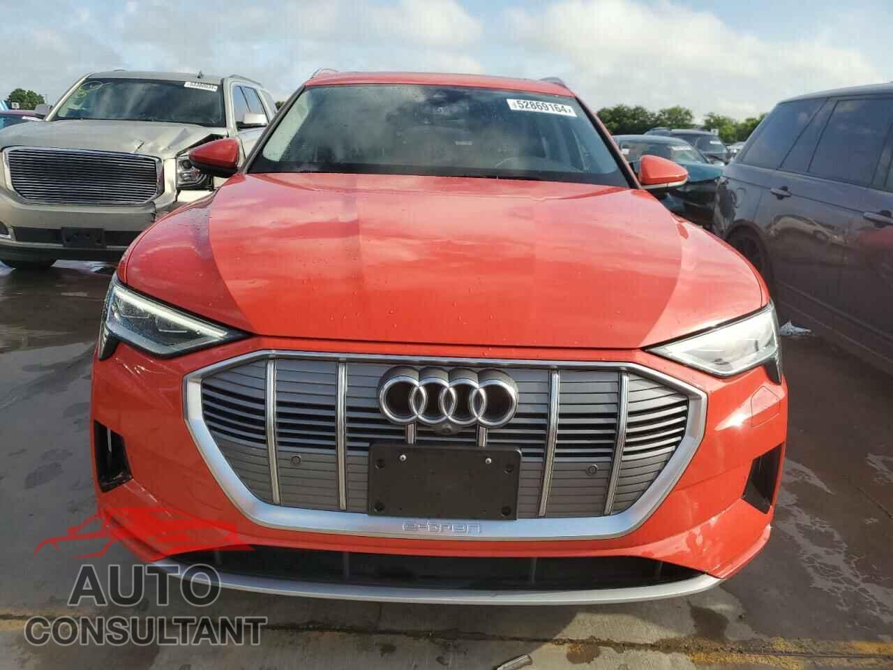 AUDI E-TRON 2019 - WA1LAAGE0KB013236