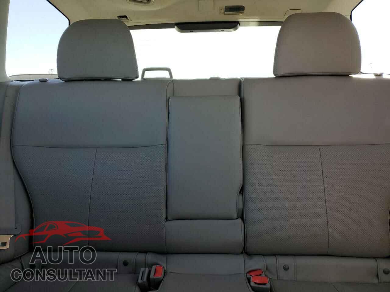 SUBARU FORESTER 2013 - JF2SHAEC5DH412689