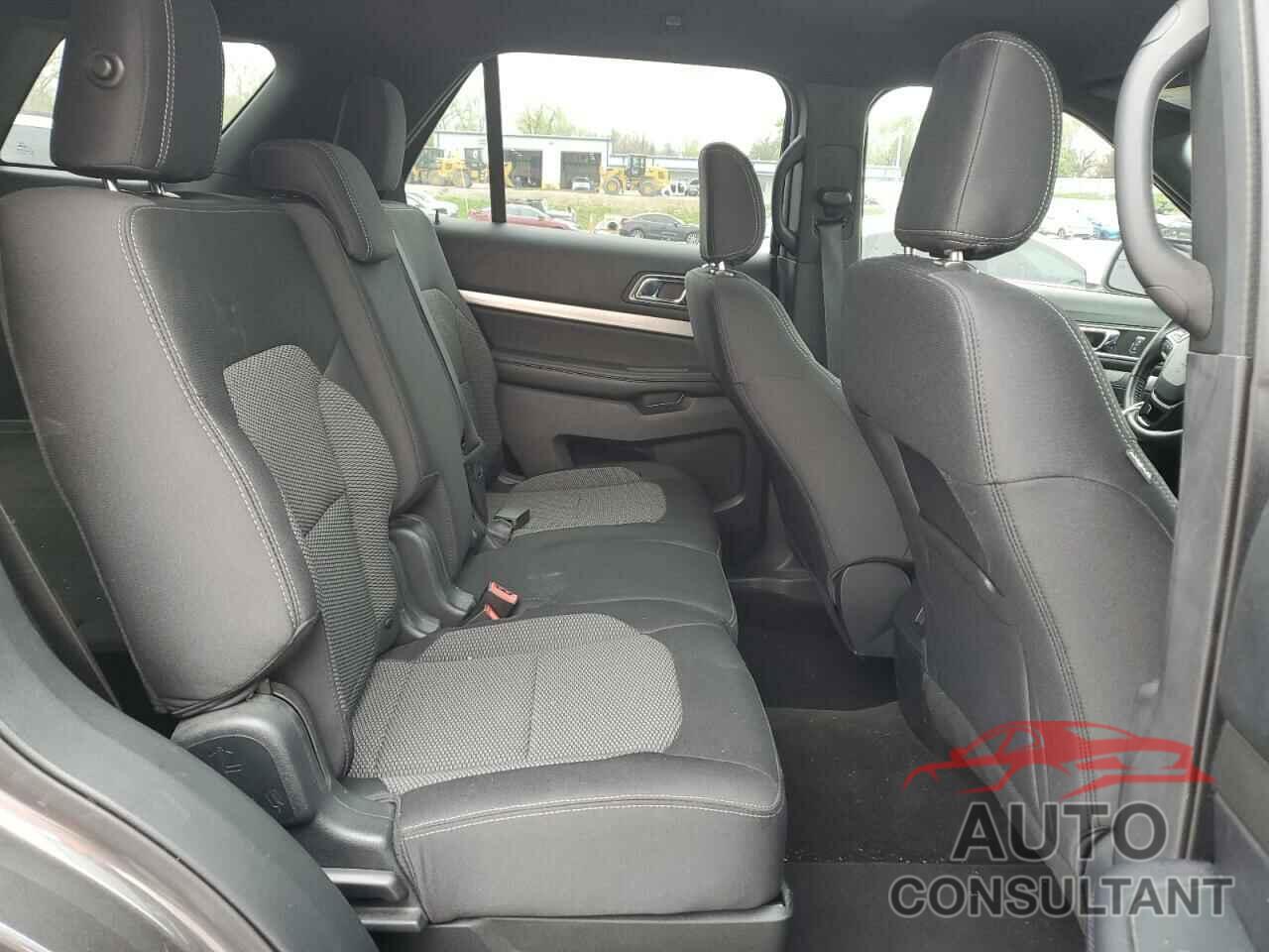 FORD EXPLORER 2018 - 1FM5K7D8XJGB89057