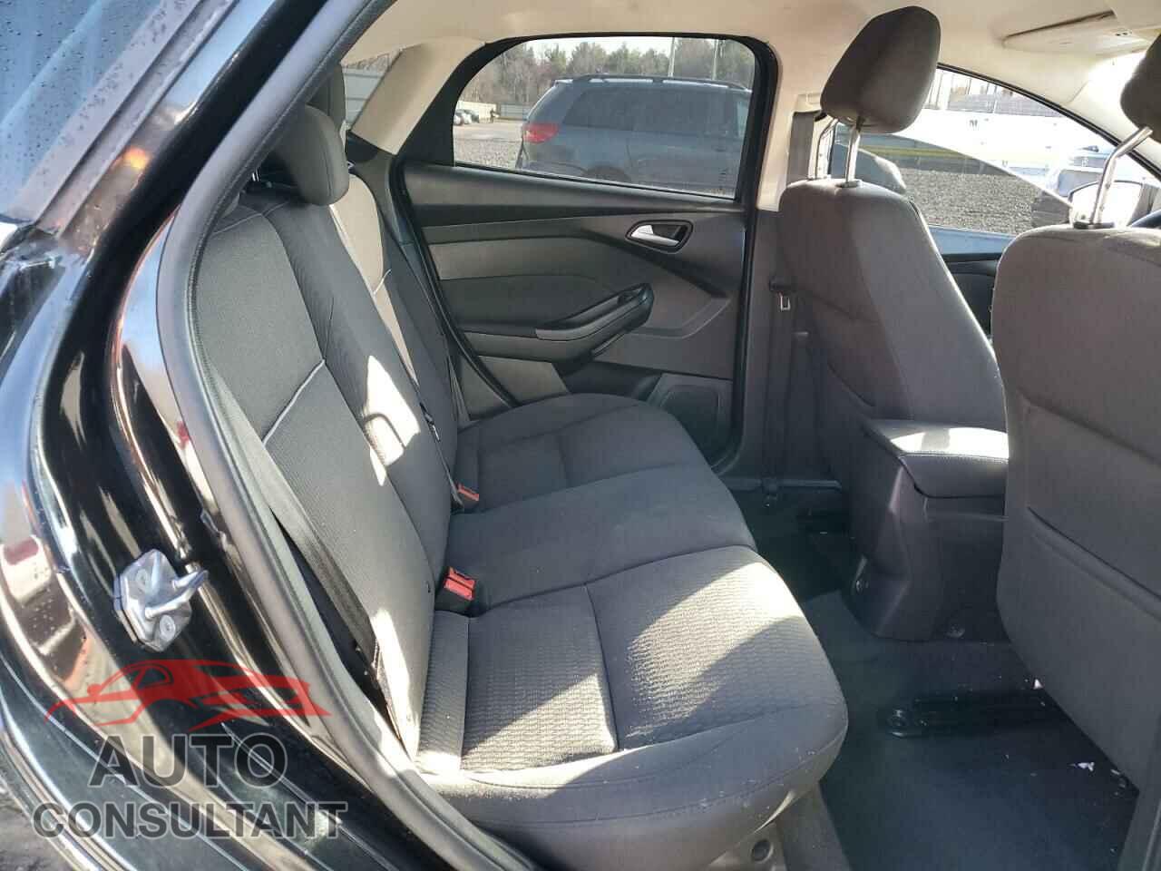 FORD FOCUS 2012 - 1FAHP3H21CL379444