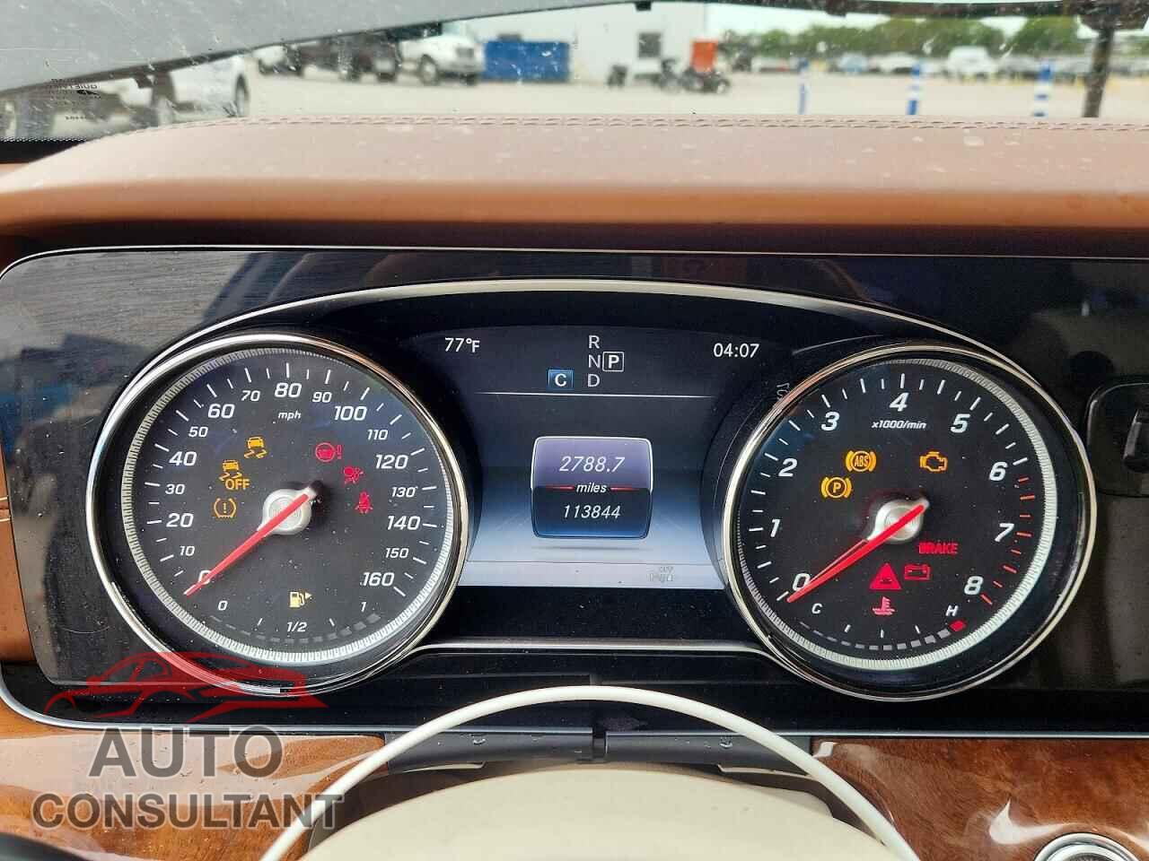 MERCEDES-BENZ E-CLASS 2017 - WDDZF4KB5HA128421