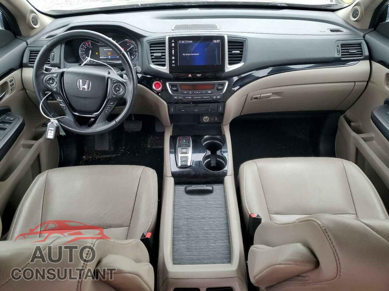 HONDA PILOT 2017 - 5FNYF6H98HB053260