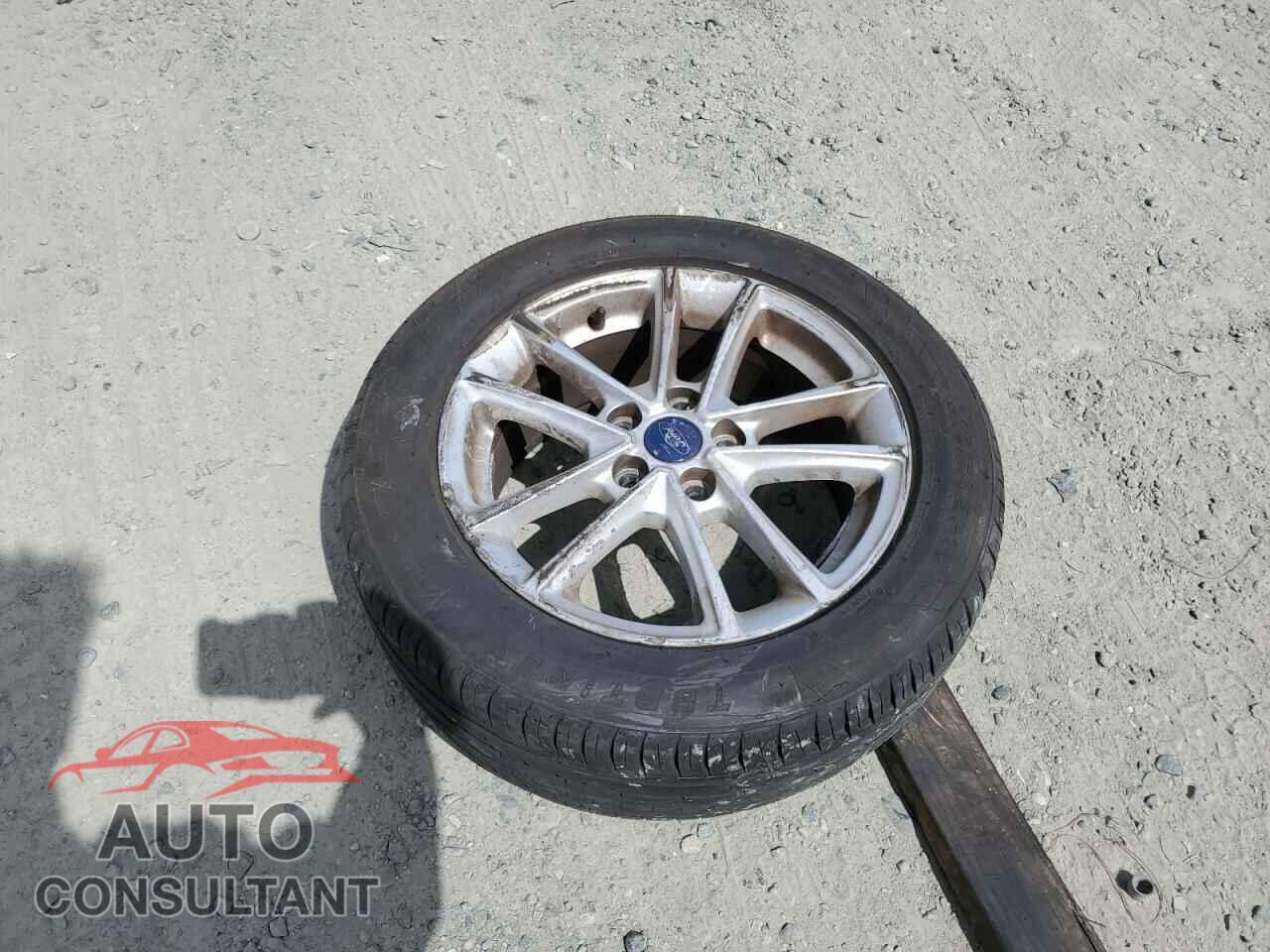 FORD FOCUS 2017 - 1FADP3K25HL232199