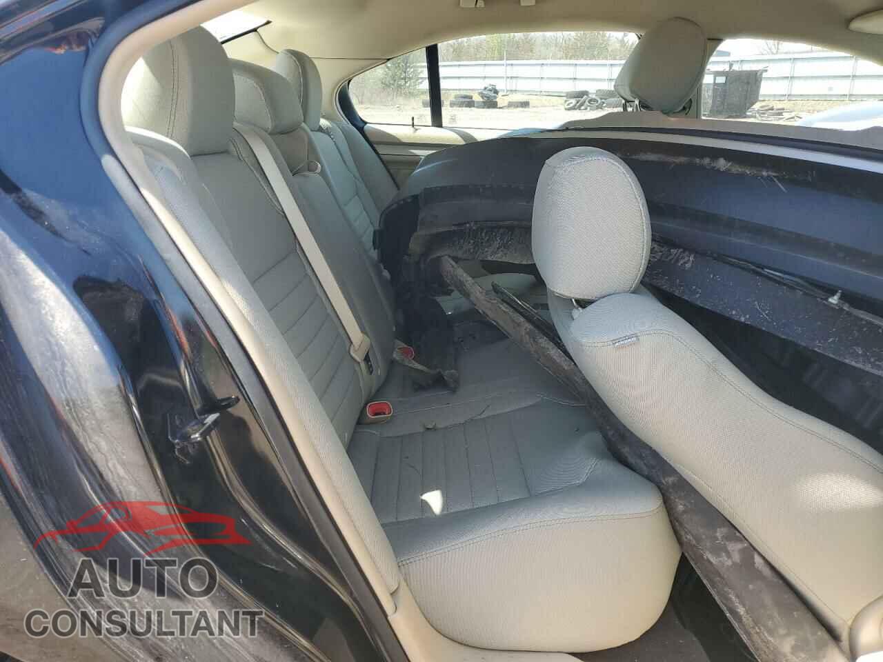 FORD TAURUS 2018 - 1FAHP2D80JG105372