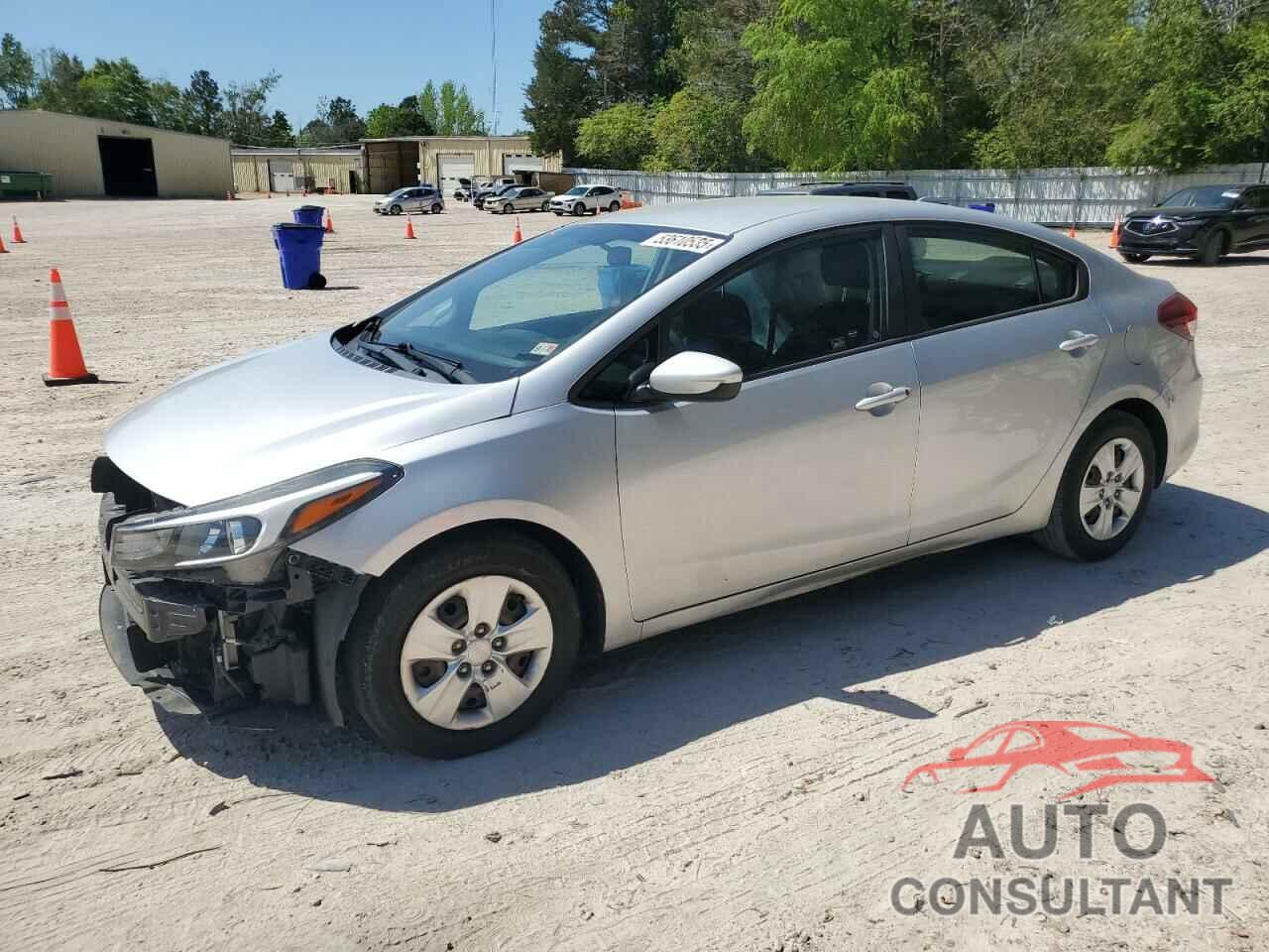 KIA FORTE 2018 - 3KPFK4A75JE258109