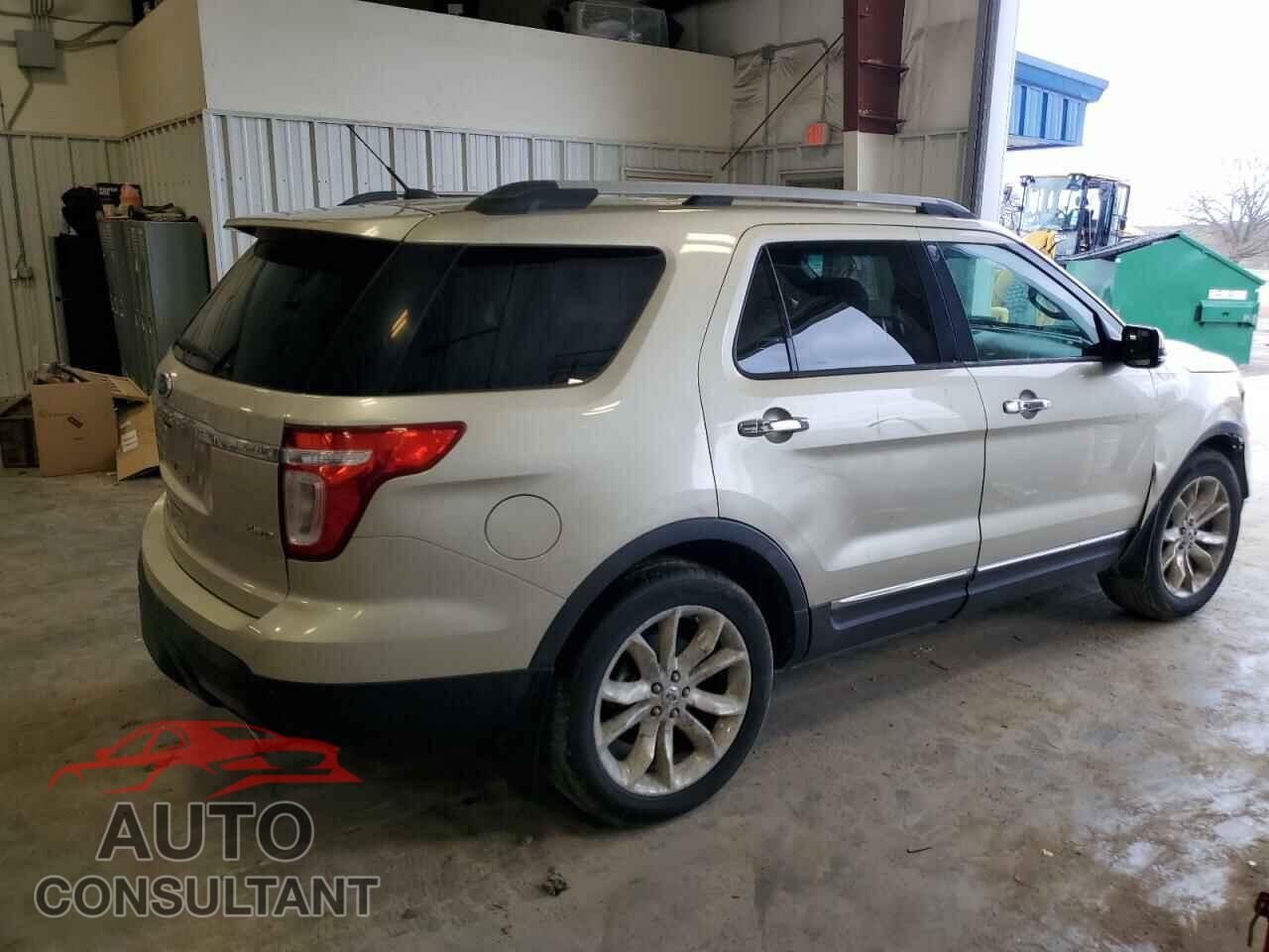 FORD EXPLORER 2011 - 1FMHK8F84BGA30777