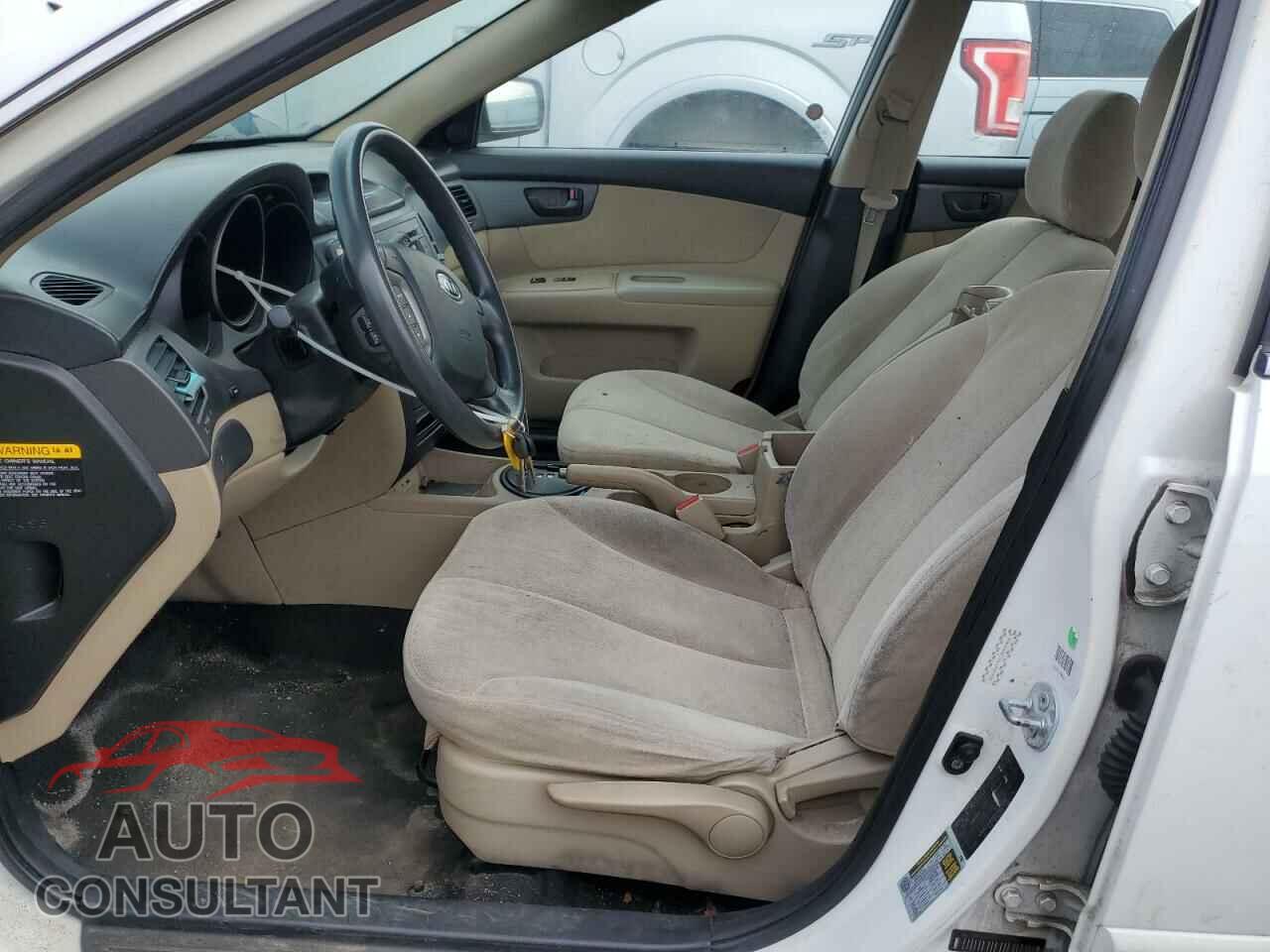 KIA OPTIMA 2010 - KNAGG4A84A5431934