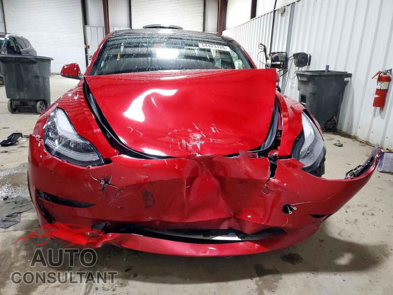 TESLA MODEL 3 2021 - 5YJ3E1EB5MF850325