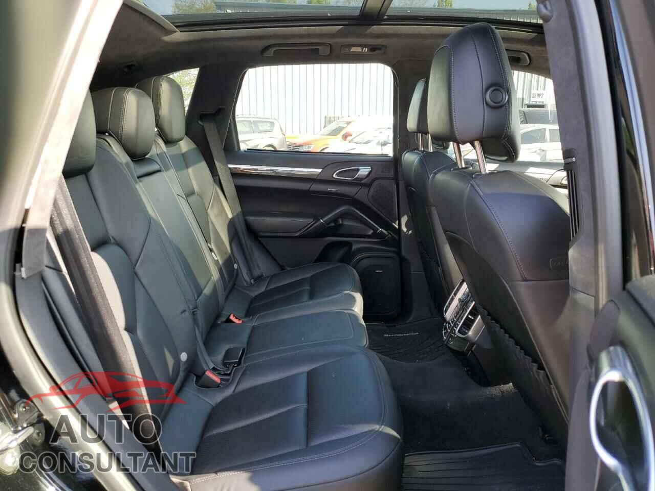 PORSCHE CAYENNE 2013 - WP1AD2A20DLA75577