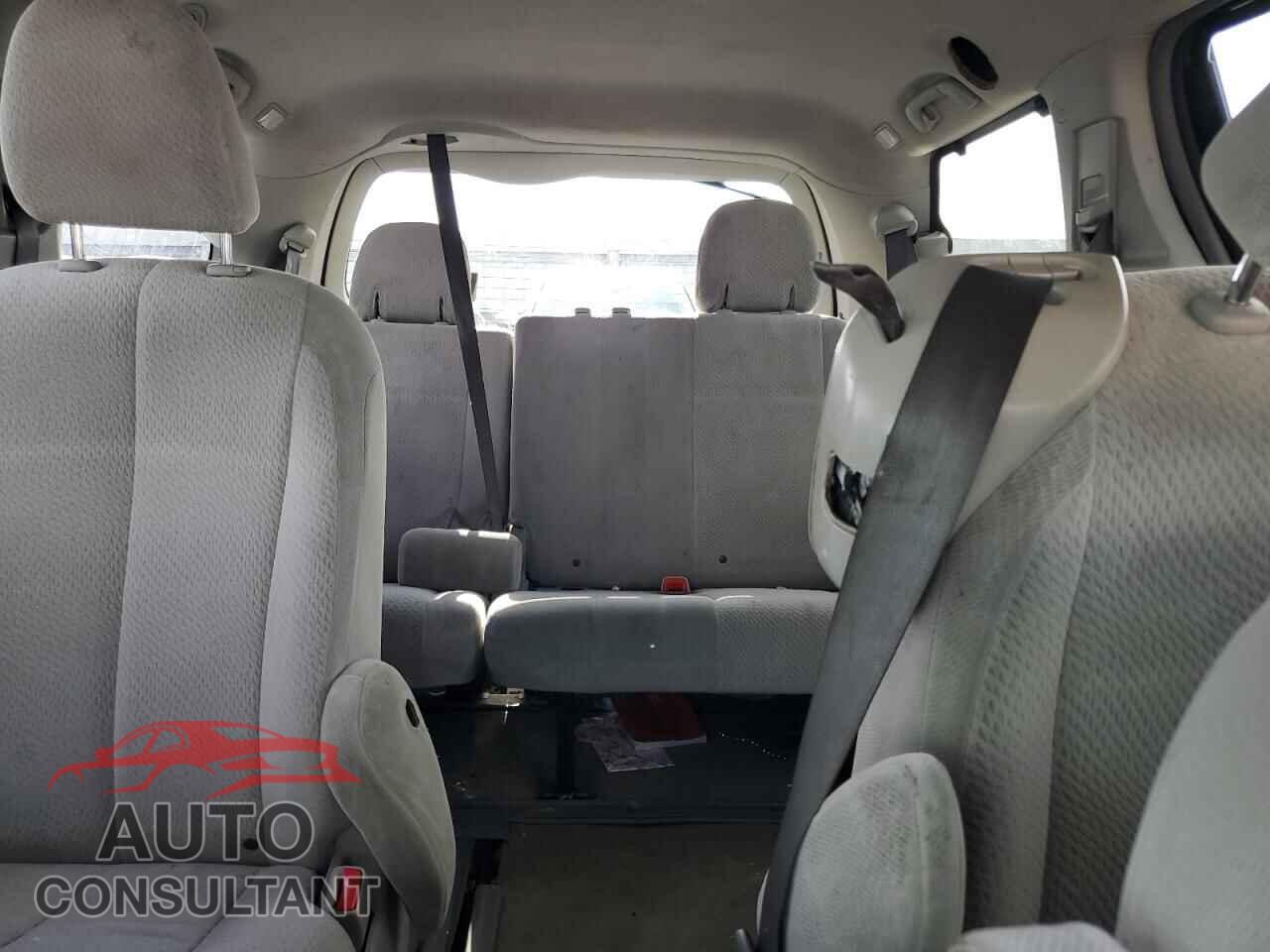 TOYOTA SIENNA 2012 - 5TDKK3DC5CS241613