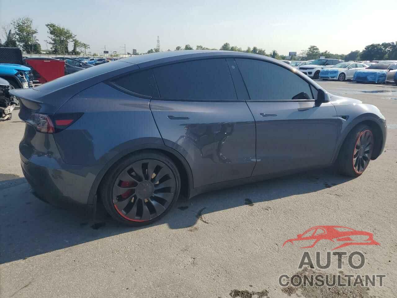 TESLA MODEL Y 2023 - 7SAYGDEF2PF783176