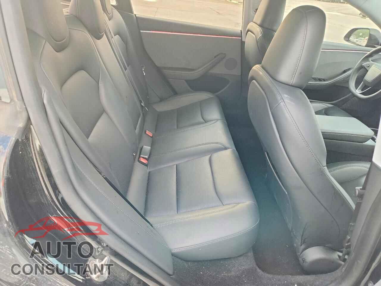 TESLA MODEL 3 2024 - 5YJ3E1EA1RF721318