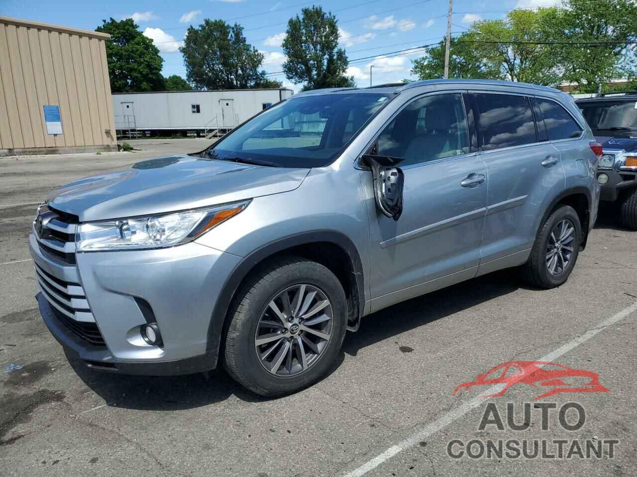 TOYOTA HIGHLANDER 2017 - 5TDJZRFH8HS446806