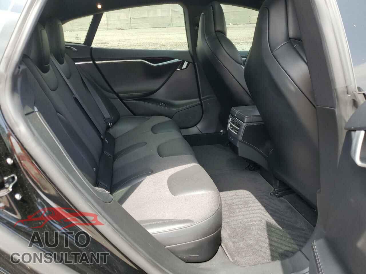TESLA MODEL S 2017 - 5YJSA1E11HF202534