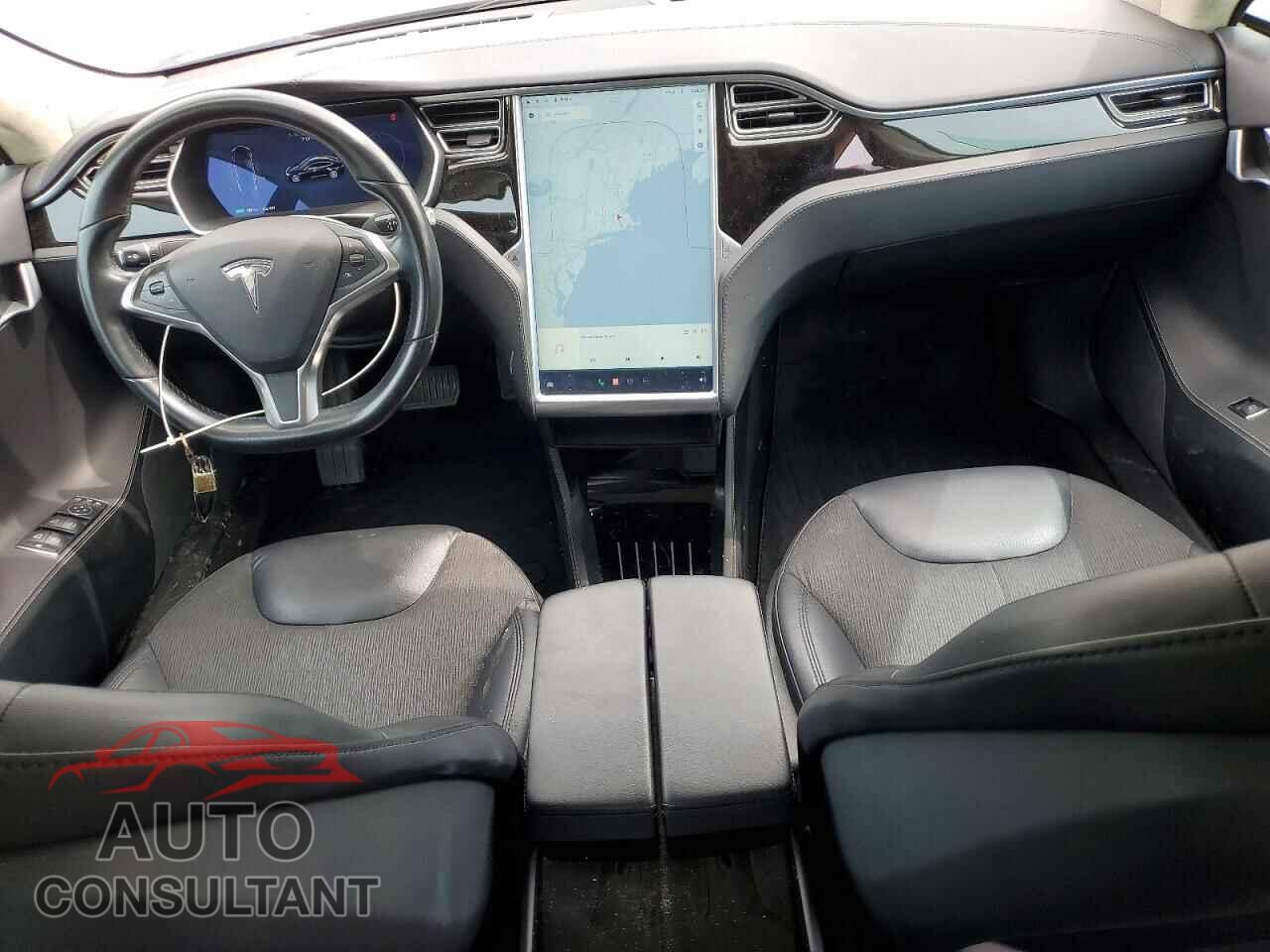 TESLA MODEL S 2015 - 5YJSA1E26FF115136